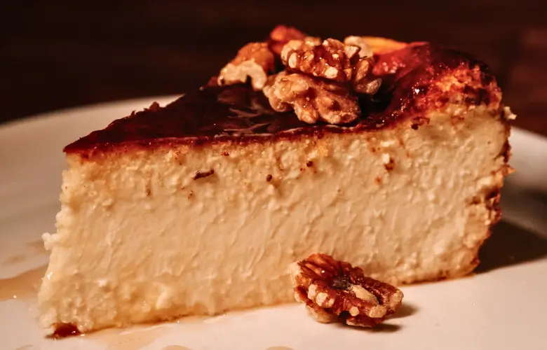 Descubre postres mexicanos en Palma en La Vasca es Mexicana: trufa de chocolate al mezcal, torrija mexicana y tarta de queso vasca.